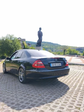 Mercedes-Benz E 320, снимка 8