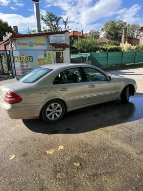 Mercedes-Benz E 220, снимка 10