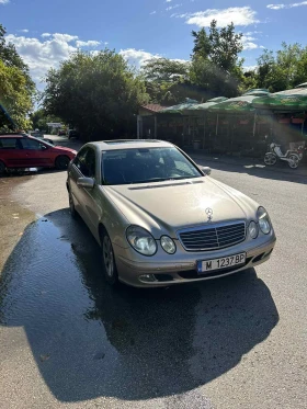 Mercedes-Benz E 220, снимка 8