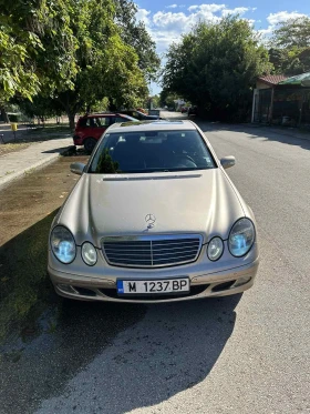 Mercedes-Benz E 220, снимка 1