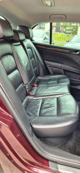 Skoda Superb 2.0TDI* DSG* NAVI* ОБСЛУЖЕН - 4900 € / 9583.57 лв. - 57191632 12