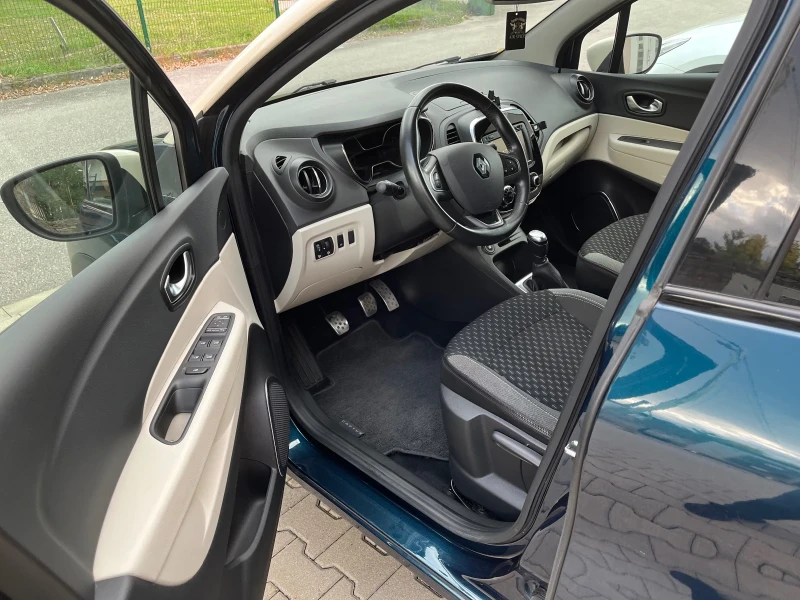 Renault Captur Facelift 43000km, снимка 11 - Автомобили и джипове - 47469553