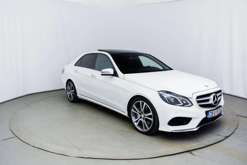 Mercedes-Benz E 400 4 Matic 3.0 V6 Biturbo , снимка 2 - Автомобили и джипове - 47607641