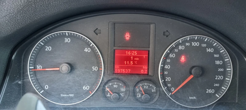 VW Golf 1, 9 TDI 101 k.s. ITALY TOP, снимка 11 - Автомобили и джипове - 47645677