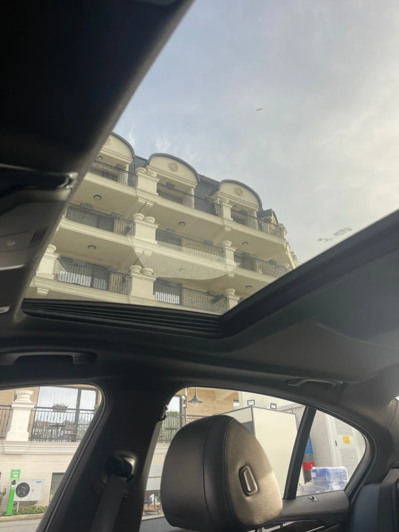 BMW 530 M Sport Line, снимка 16 - Автомобили и джипове - 49935492