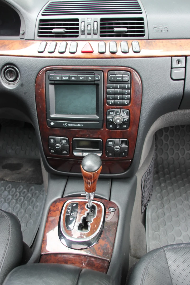 Mercedes-Benz S 500 5.0  ОБСЛУЖЕН , снимка 11 - Автомобили и джипове - 51930573