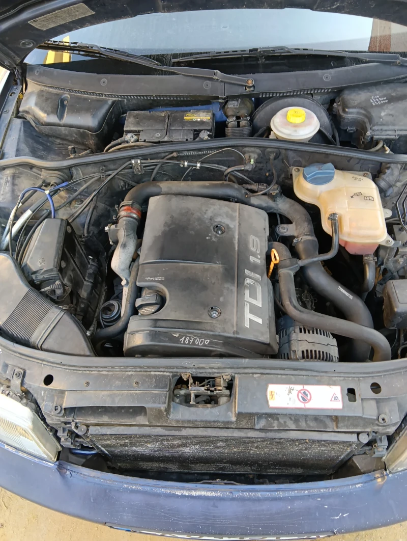 Audi A4, снимка 8 - Автомобили и джипове - 52788959