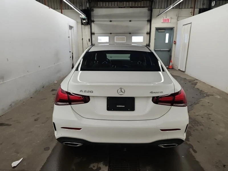 Mercedes-Benz A 220 * CARFAX * БЕЗ ПЪРВОНАЧАЛНА ВНОСКА, снимка 7 - Автомобили и джипове - 53238894