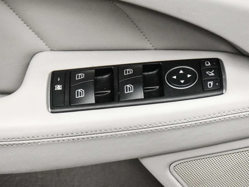 Mercedes-Benz CLS 400 * CARFAX * ЦЕНА ДО БЪЛГАРИЯ, снимка 12 - Автомобили и джипове - 53309413