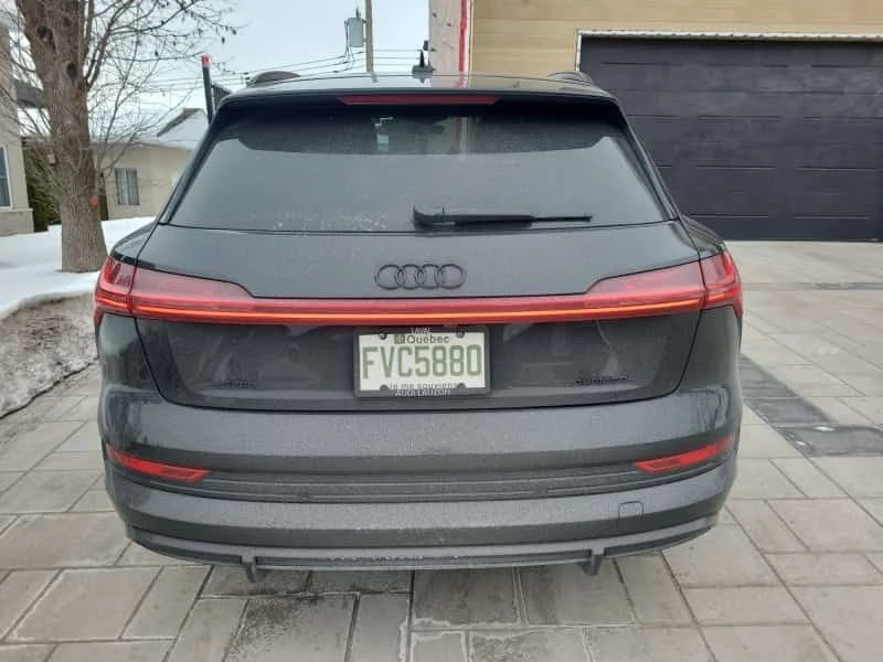 Audi E-Tron PROGRESSIV  CARFAX, снимка 16 - Автомобили и джипове - 53717038