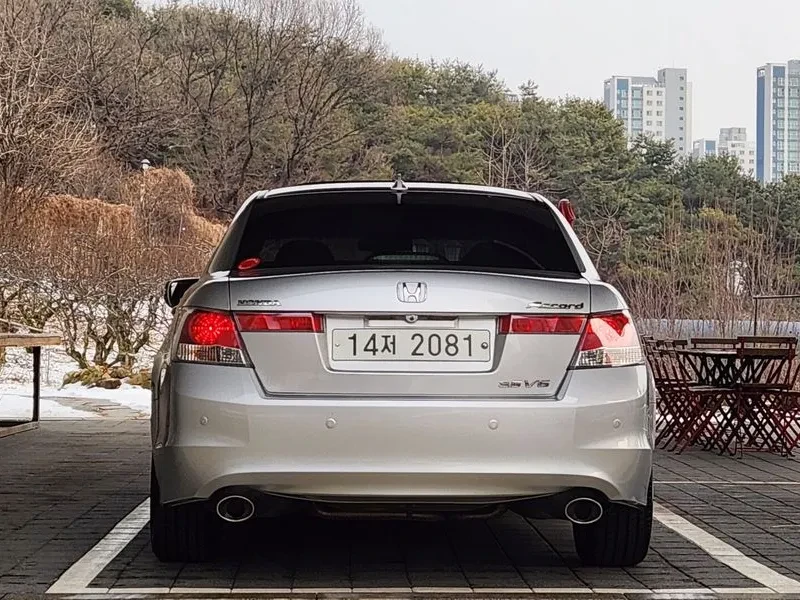 Honda Accord 3.5, снимка 4 - Автомобили и джипове - 55715349