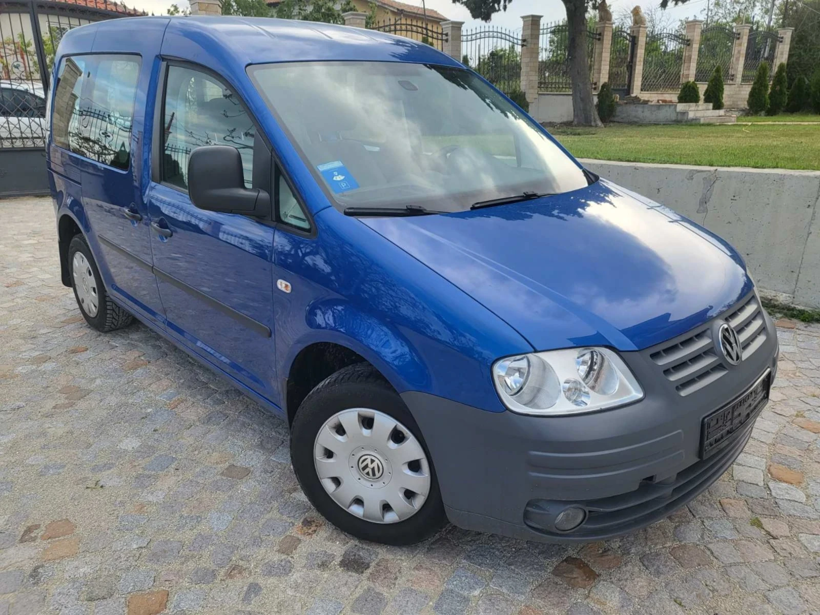 VW Caddy 1.9 TDI LIFE  - изображение 2
