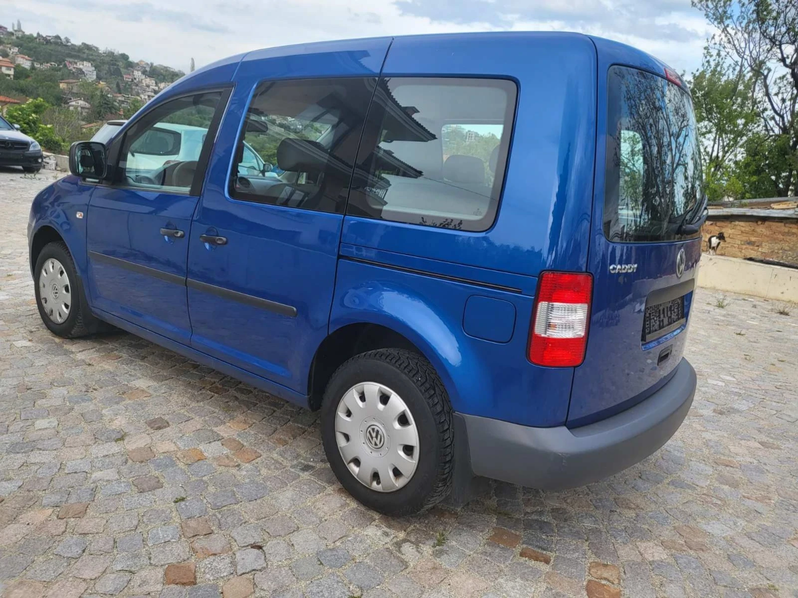 VW Caddy 1.9 TDI LIFE  - изображение 6