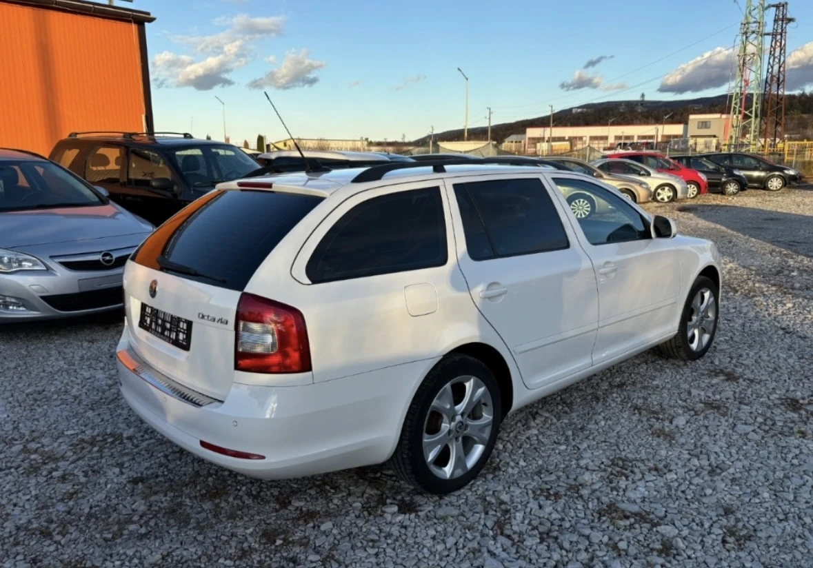 Skoda Octavia 1.8-160кс, Автоматик - изображение 4