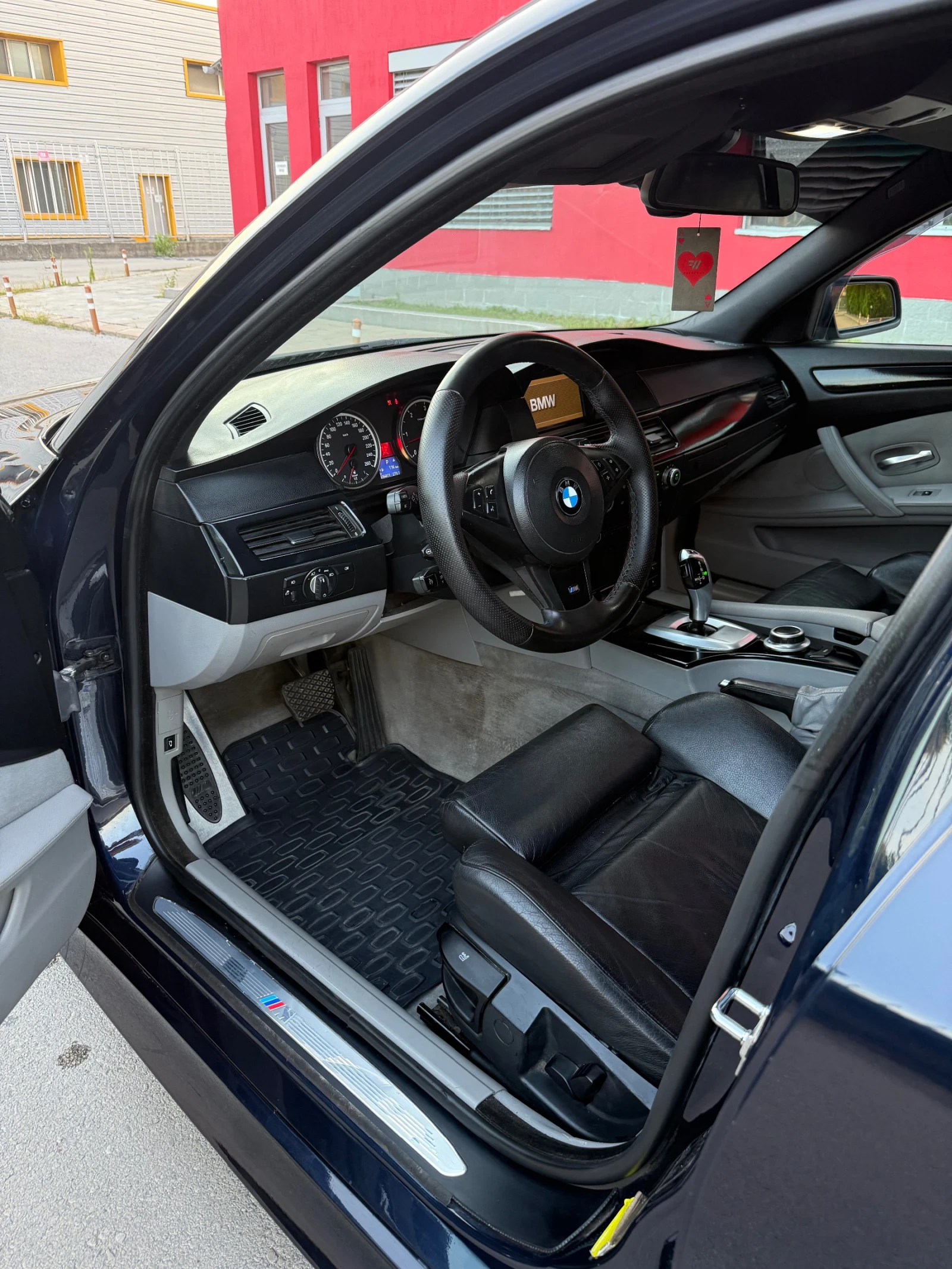 BMW 530 M SPORT - изображение 9