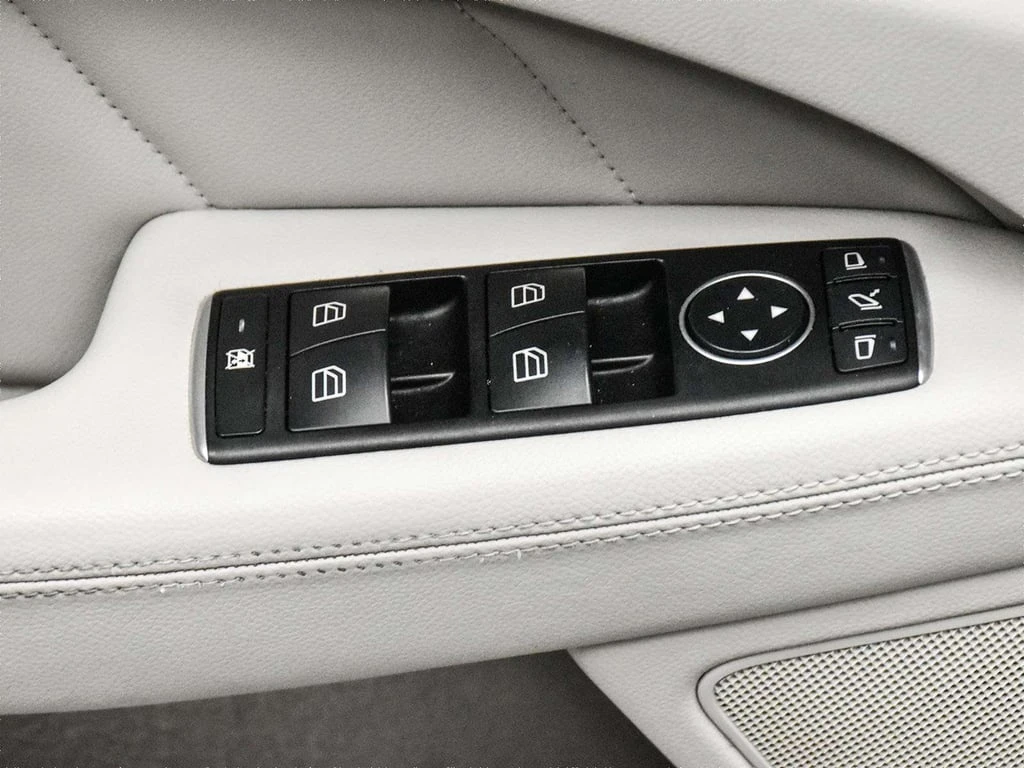 Mercedes-Benz CLS 400 * CARFAX * ���� �� �������� | Mobile.bg � ����������� 12