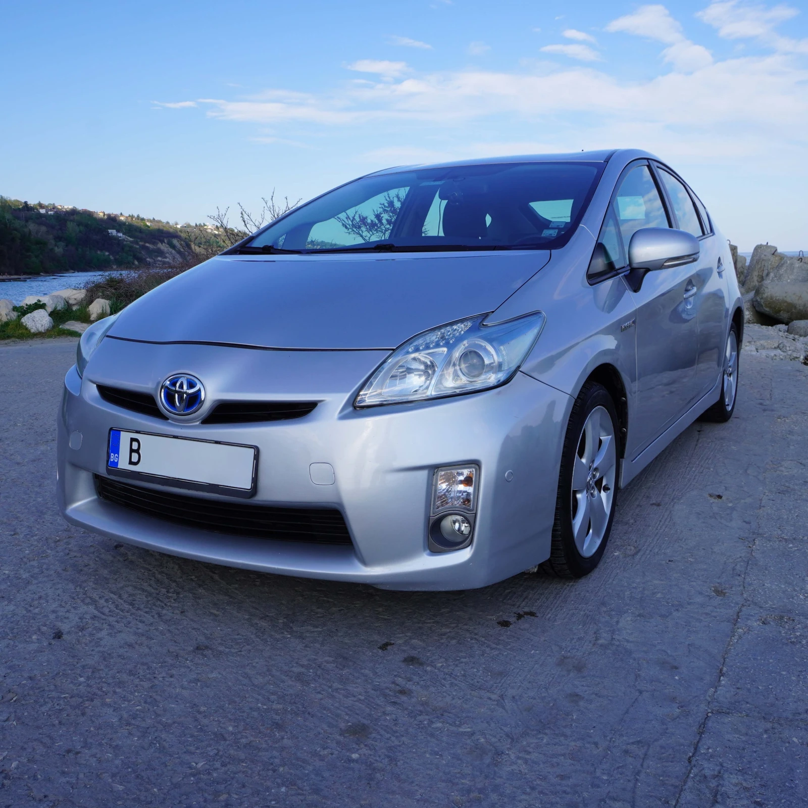 Toyota Prius 1.8 Hybrid - изображение 2
