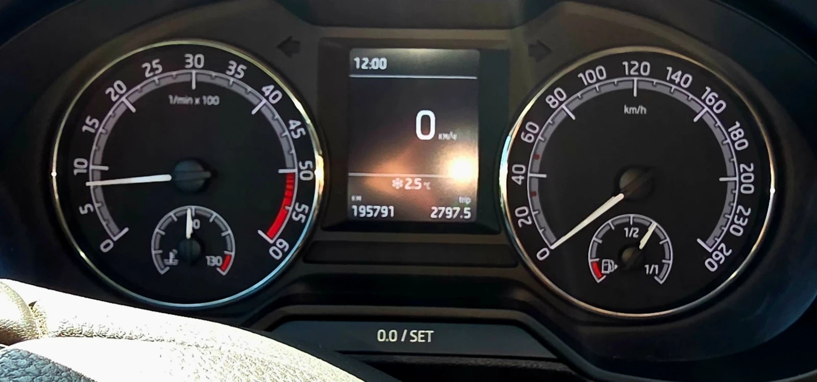 Skoda Octavia, снимка 9 - Автомобили и джипове - 54172276