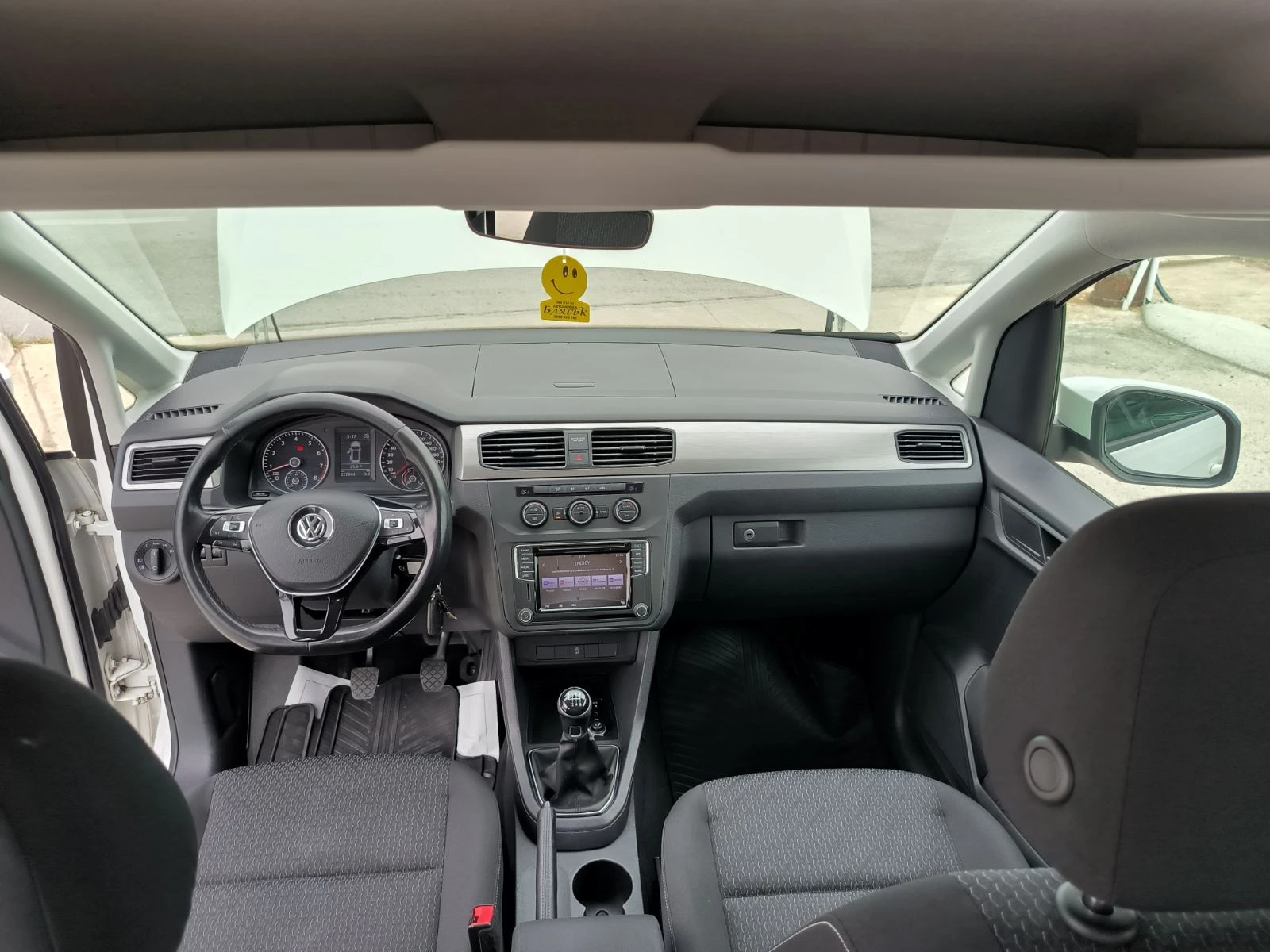 VW Caddy 1.4-6sk-Euro-6D, снимка 14 - Автомобили и джипове - 54477092