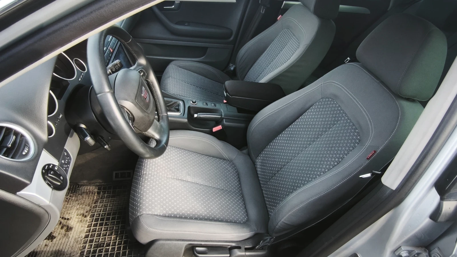 Seat Exeo 2.0 TDI 143, снимка 7 - Автомобили и джипове - 54501990