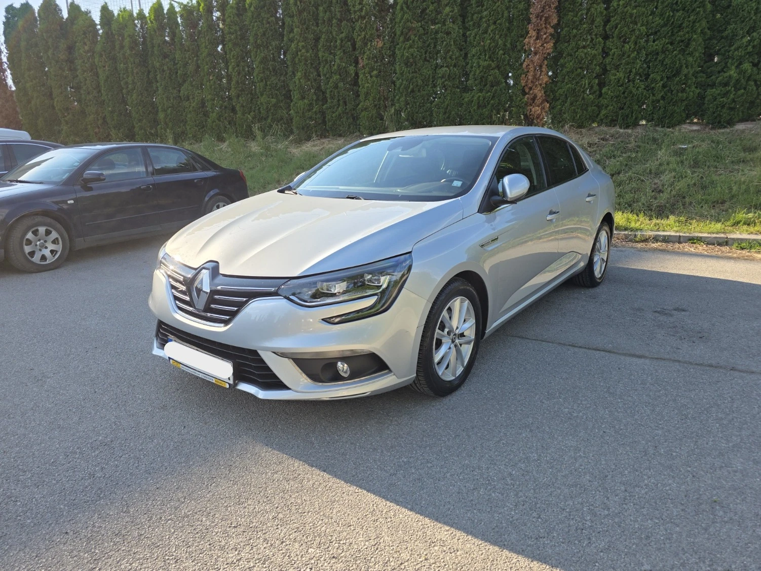 Renault Megane Intens 1.5 dCi / 110к.с, снимка 8 - Автомобили и джипове - 54848920