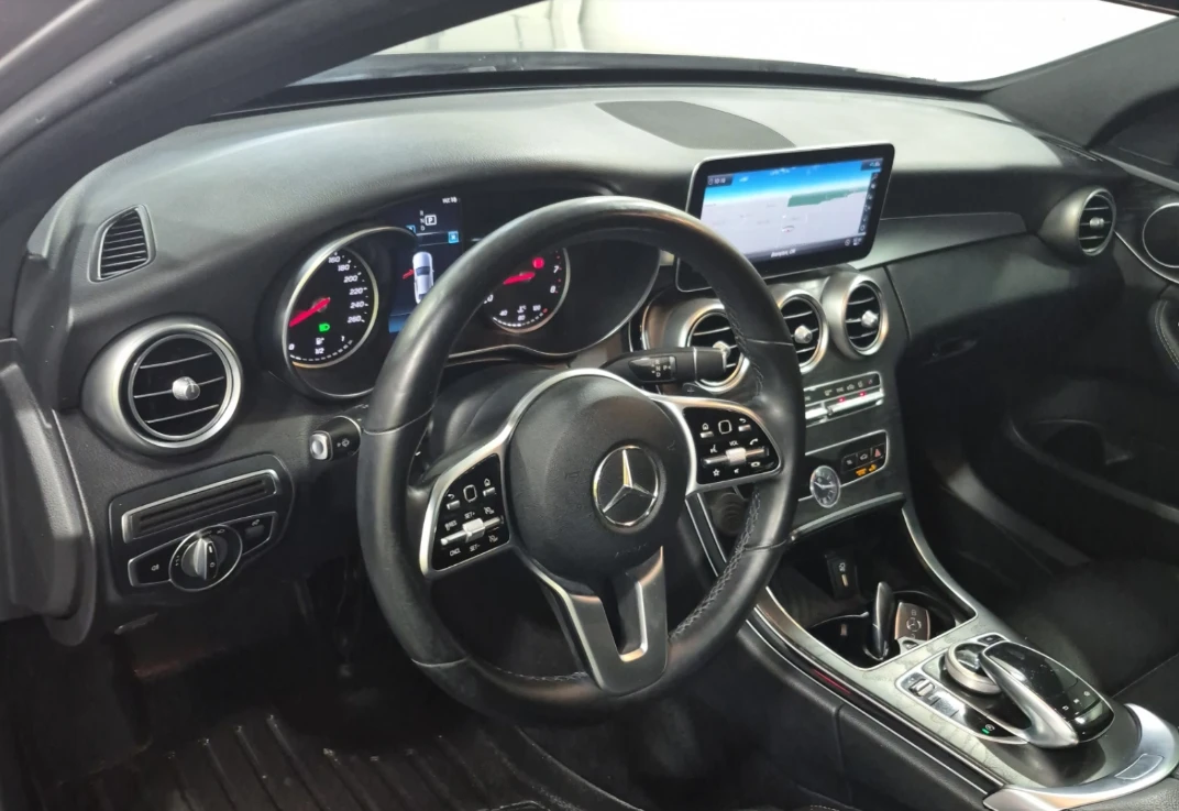 Mercedes-Benz C 300 * AMG Line* 4MATIC* Подгрев* Pano* Back Cam* , снимка 7 - Автомобили и джипове - 55473524