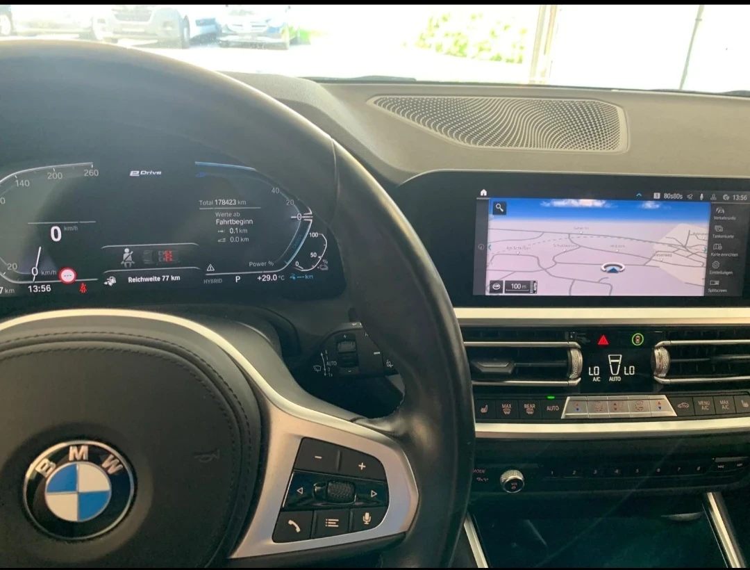 BMW 330 330 M packet X DRIVE Германия , снимка 11 - Автомобили и джипове - 55598013