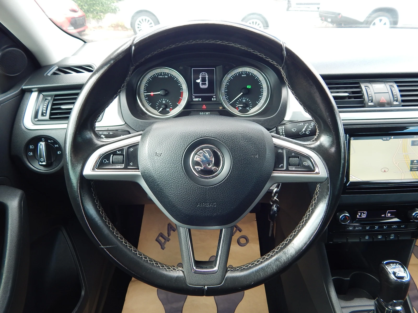Skoda Rapid 1.4TDI* EURO6* АВТОМАТИК* , снимка 11 - Автомобили и джипове - 56104170