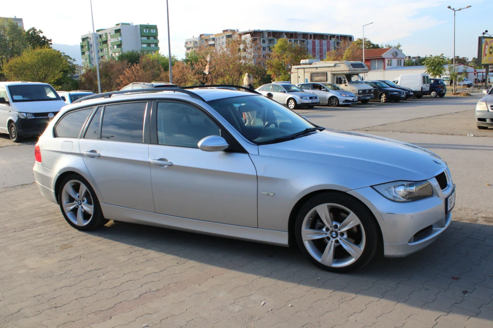 BMW 320, снимка 3 - Автомобили и джипове - 56316513