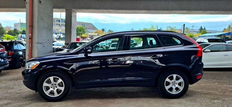 Volvo XC60 D3 СЕРВ.ДОК. , снимка 8 - Автомобили и джипове - 52038591