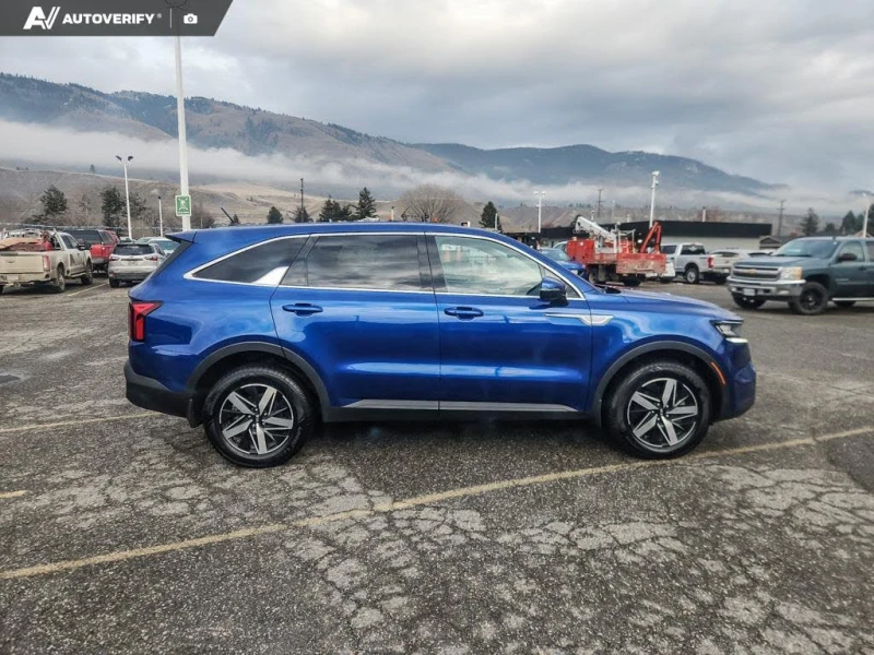 Kia Sorento МЪРТВА ТОЧКА* KEYLESS* КАМЕРА* ПОДГРЕВ* , снимка 7 - Автомобили и джипове - 53053690