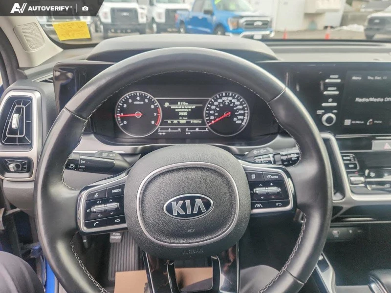 Kia Sorento МЪРТВА ТОЧКА* KEYLESS* КАМЕРА* ПОДГРЕВ* , снимка 13 - Автомобили и джипове - 53053690
