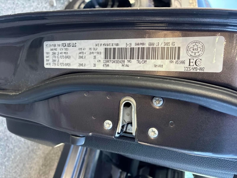 Dodge RAM 1500 2019 * Express * CARFAX * ОТ ПРЕДСТАВИТЕЛСТВО, снимка 12 - Автомобили и джипове - 53175308