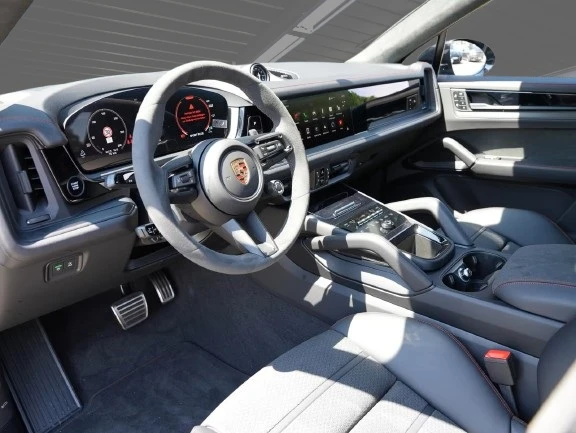 Porsche Cayenne Coupe GTS 4.0 V8 - изображение 6