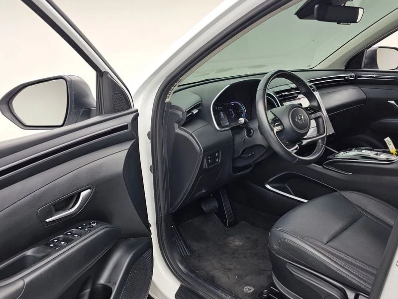 Hyundai Tucson 1.6 Automatic, снимка 10 - Автомобили и джипове - 55843696