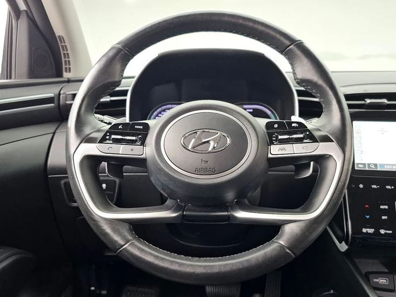 Hyundai Tucson 1.6 Automatic, снимка 13 - Автомобили и джипове - 55843696