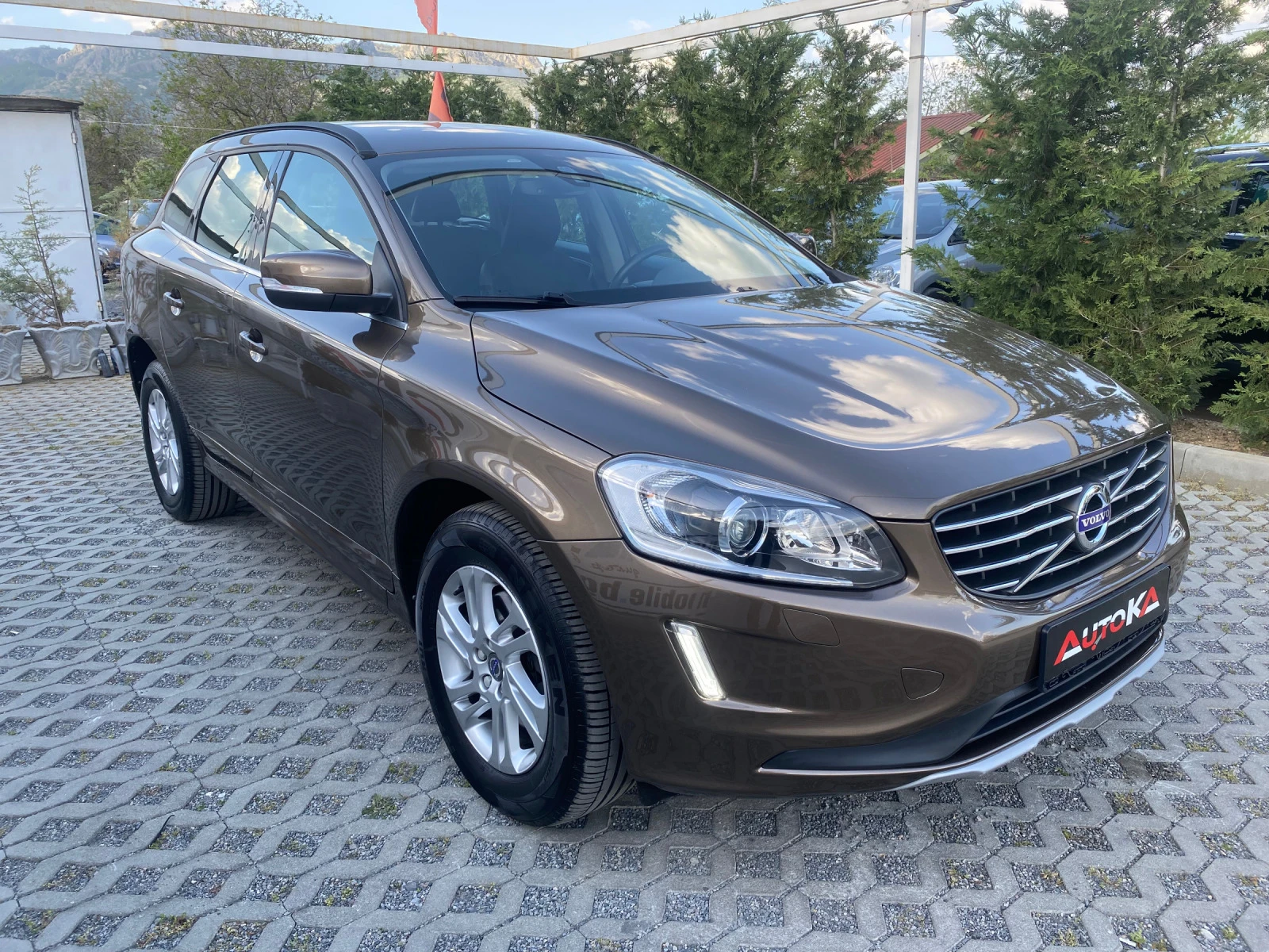 Volvo XC60 2.4D-190кс= 4х4= KINETIC= 159х.км= FACE= DIGITAL C - изображение 2