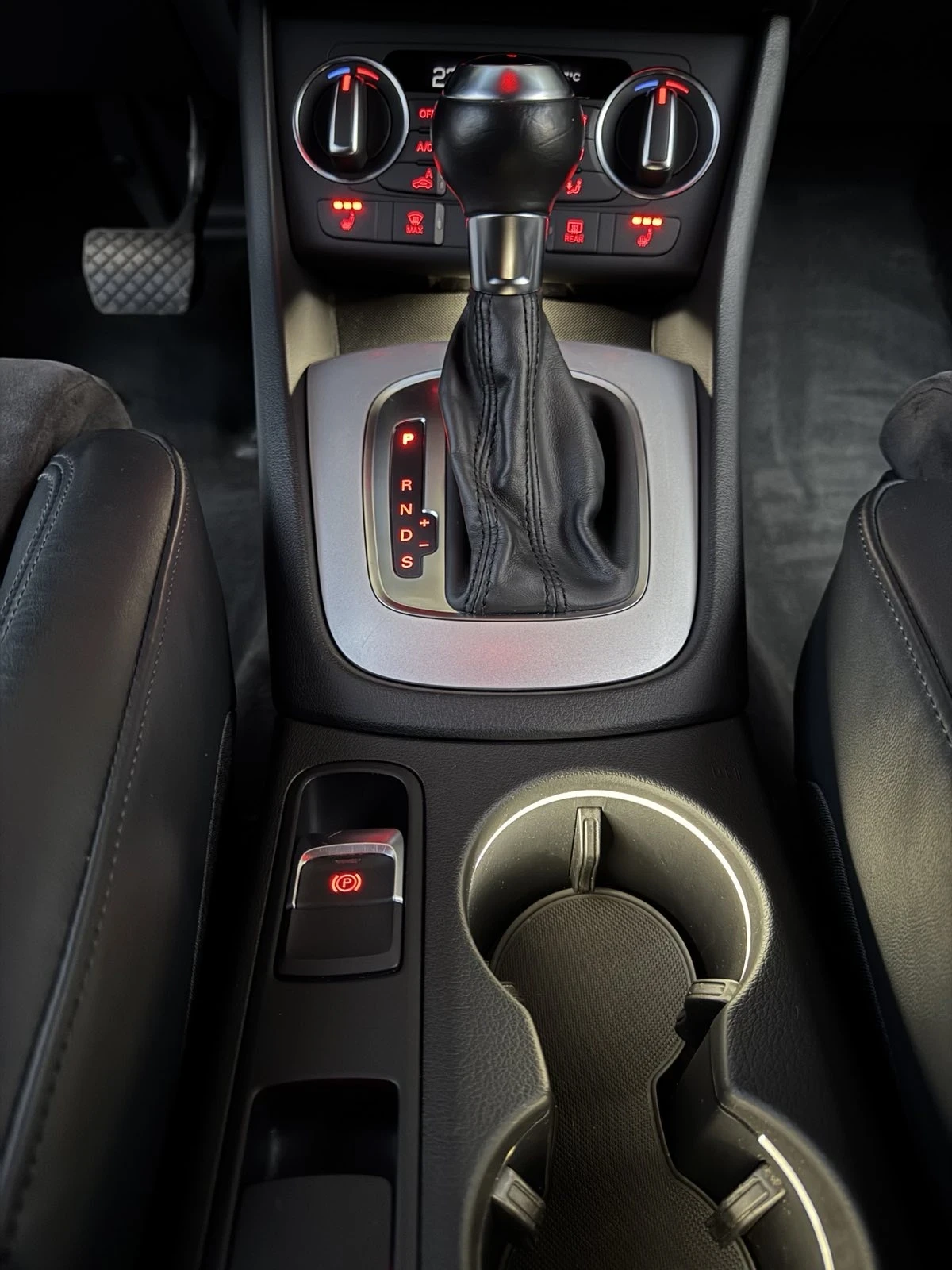 Audi Q3 4x4-2.0TDI-150ps.  ����� �������� �������!  | Mobile.bg � ����������� 12