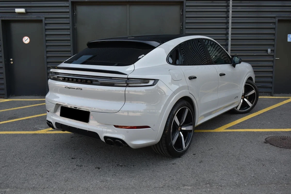 Porsche Cayenne Coupe GTS 4.0 V8 - изображение 3