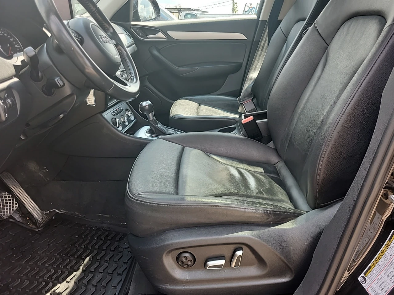 Audi Q3 AWD * CARFAX * АвтоКредит * Цена до България*  - изображение 7