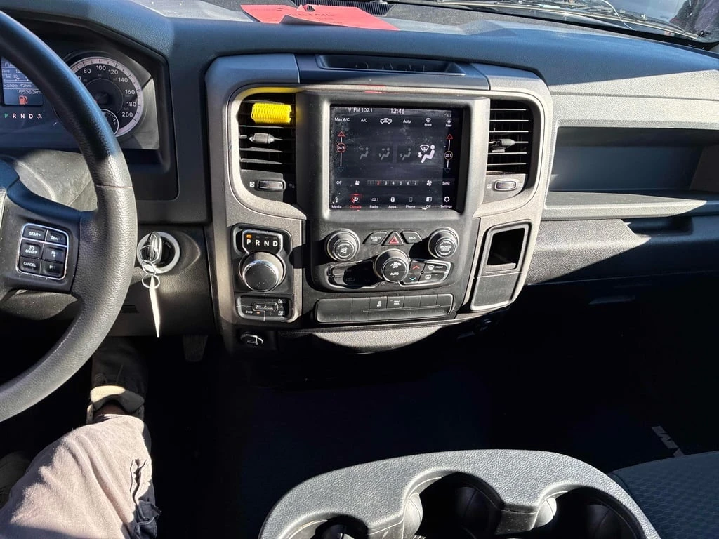 Dodge RAM 1500 2019 * Express * CARFAX * ОТ ПРЕДСТАВИТЕЛСТВО - изображение 9