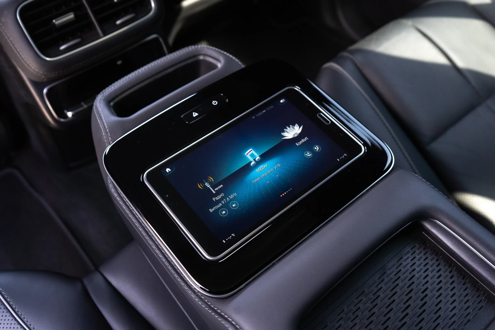 Mercedes-Benz GLS580 6+ 1, снимка 10 - Автомобили и джипове - 53991058