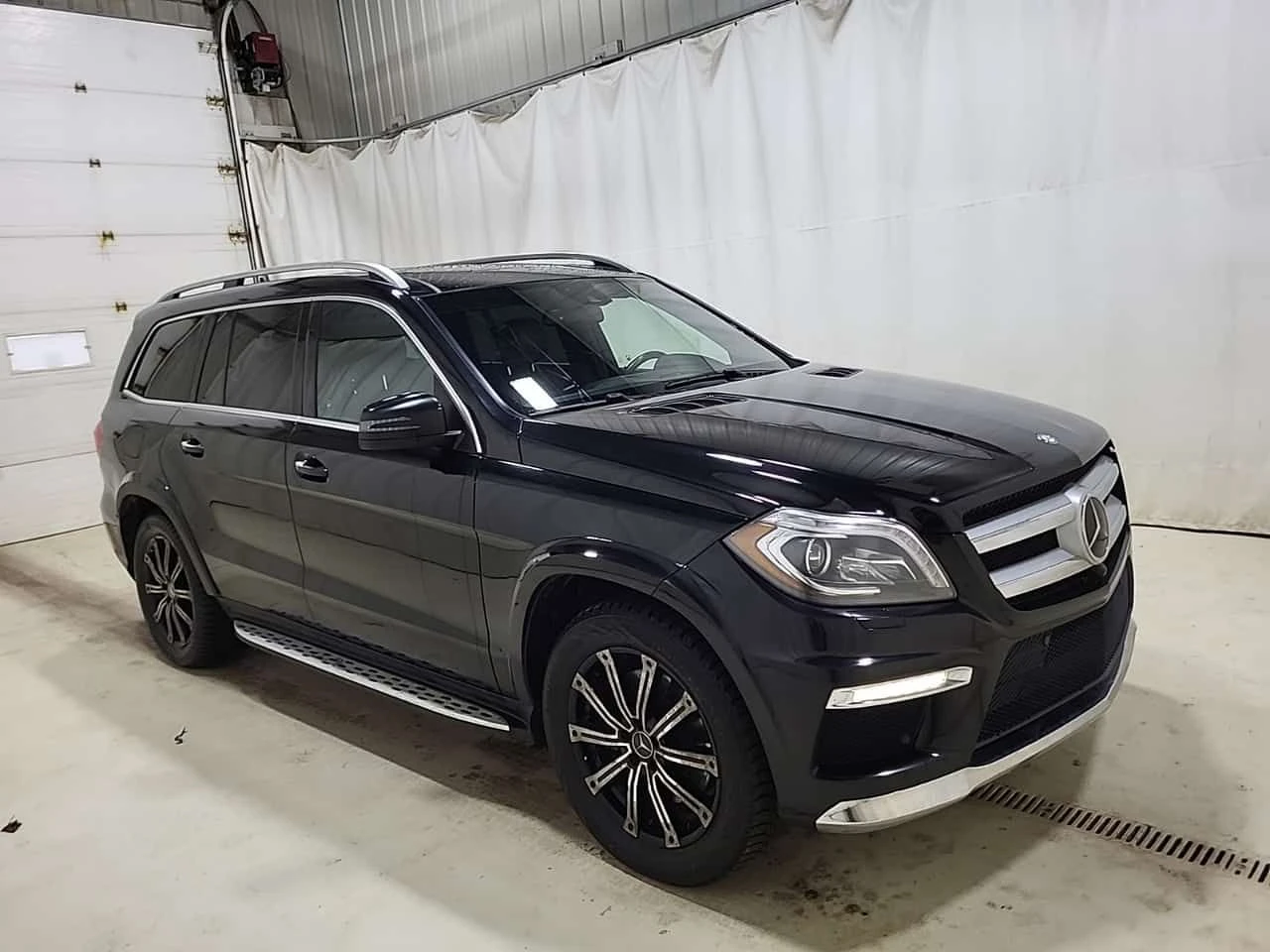 Mercedes-Benz GL 350 BlueTEC /CARFAX/Погрев/Обдух/Пан0/360 Кам/Памет, снимка 3 - Автомобили и джипове - 54046796