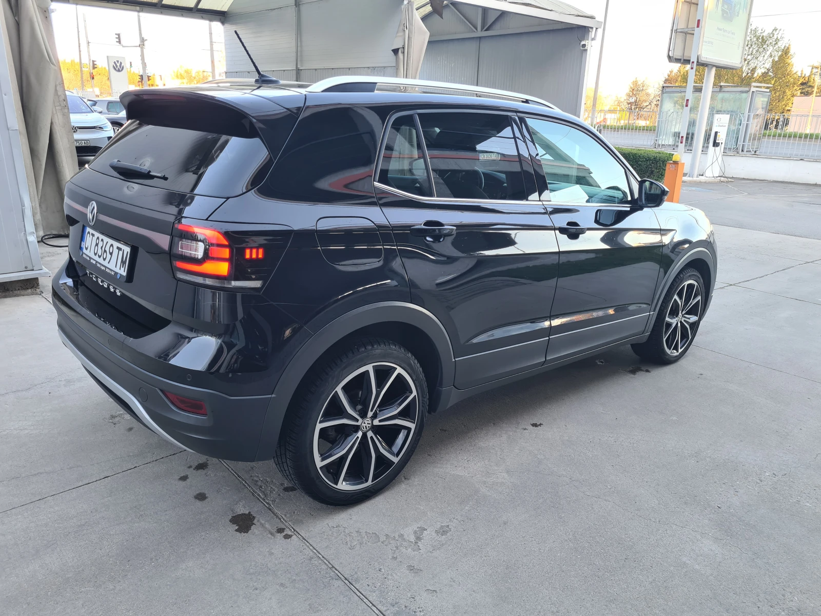 VW T-Cross, снимка 4 - Автомобили и джипове - 54142121