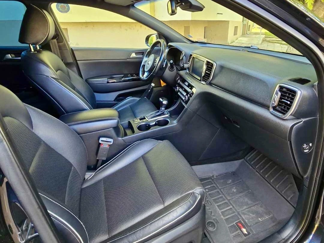 Kia Sportage 2.0 GT-LINE AWD, снимка 11 - Автомобили и джипове - 54421557