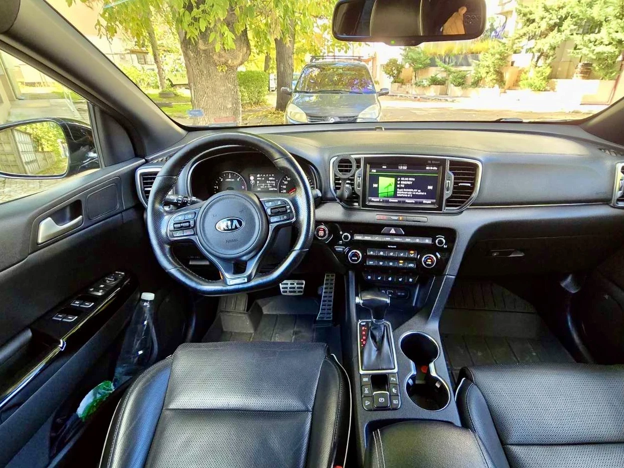 Kia Sportage 2.0 GT-LINE AWD, снимка 8 - Автомобили и джипове - 54421557