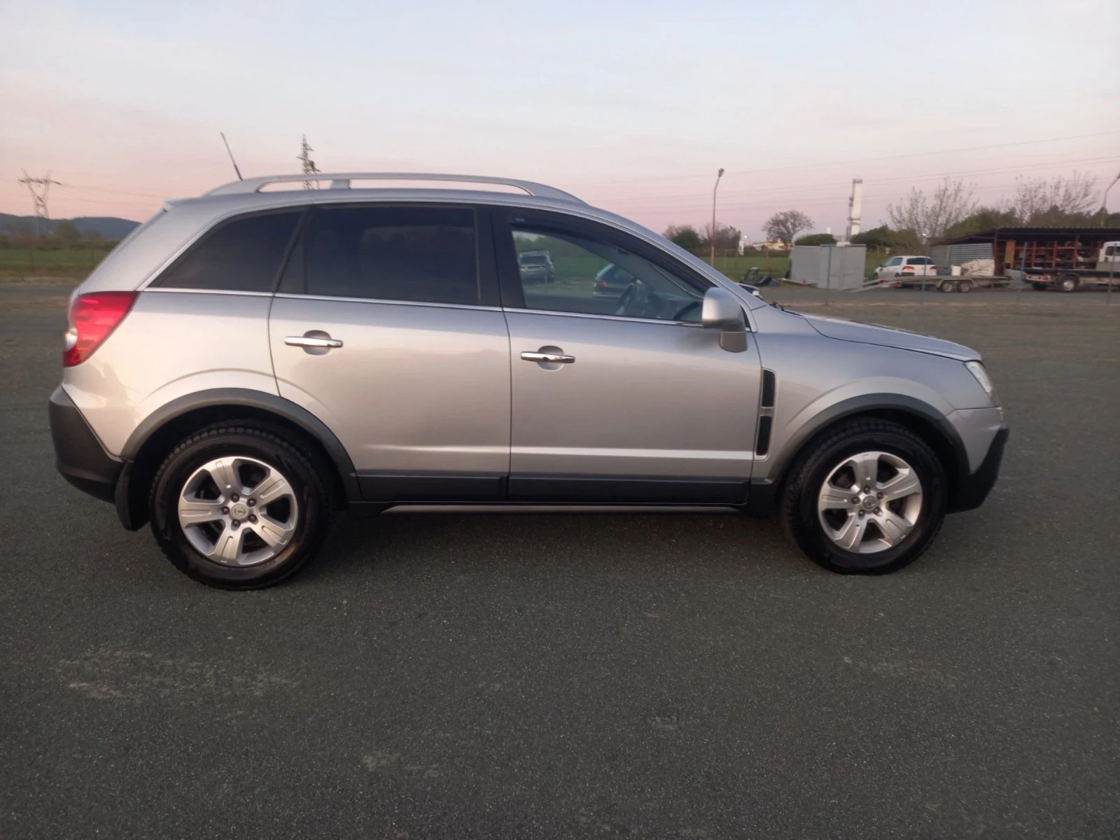 Opel Antara 2.0, снимка 5 - Автомобили и джипове - 54482556