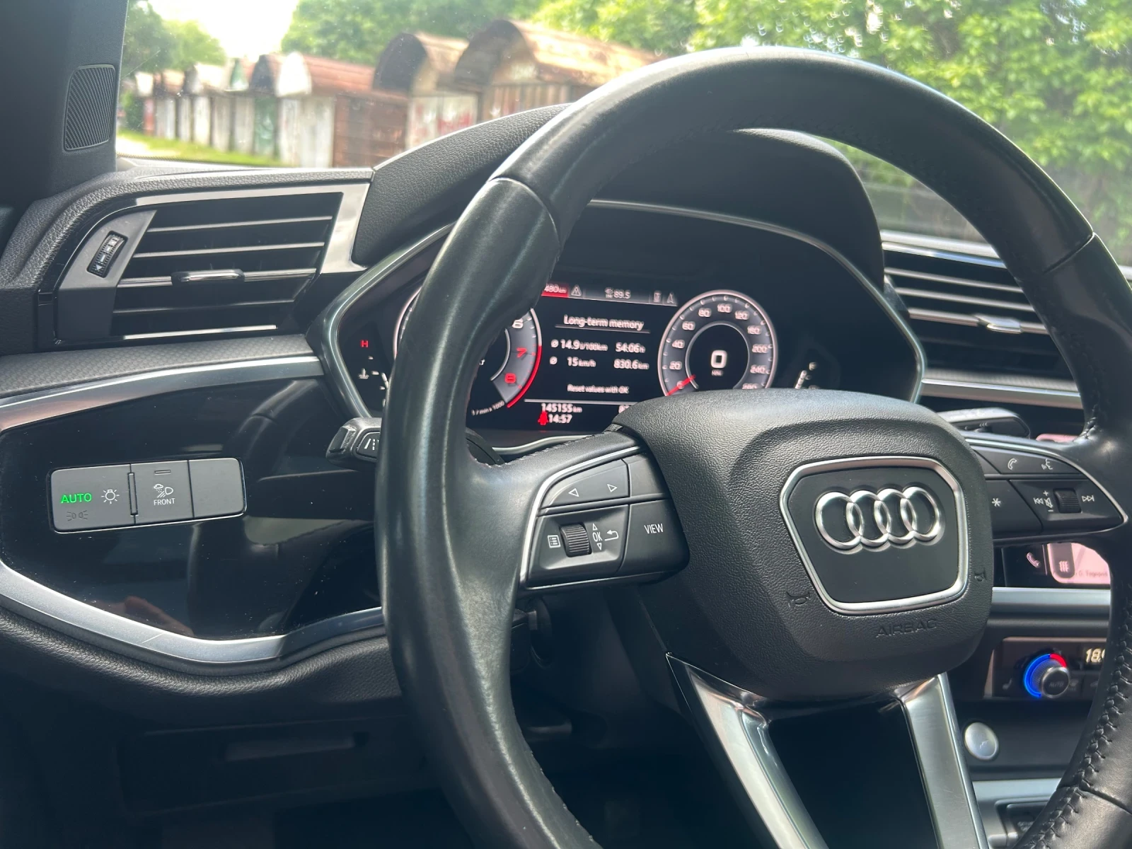 Audi Q3, снимка 16 - Автомобили и джипове - 54679407