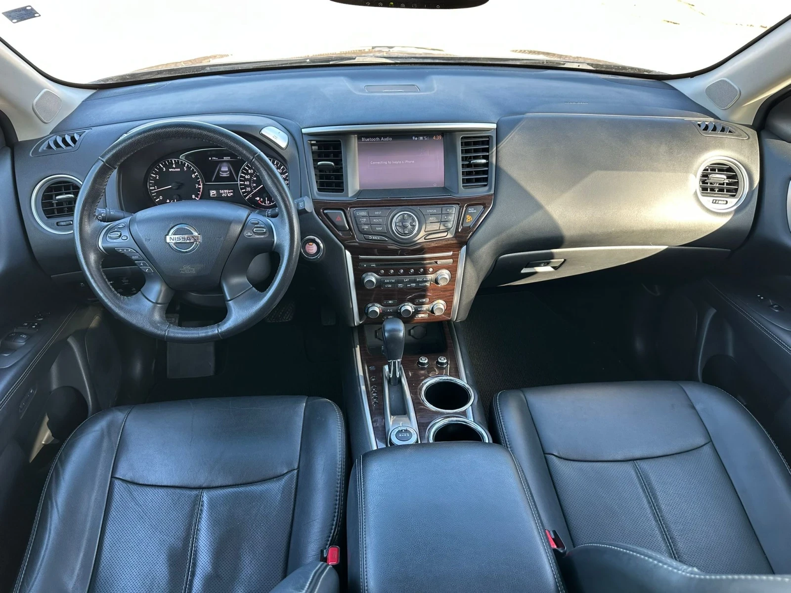 Nissan Pathfinder Platinum , снимка 15 - Автомобили и джипове - 54810822