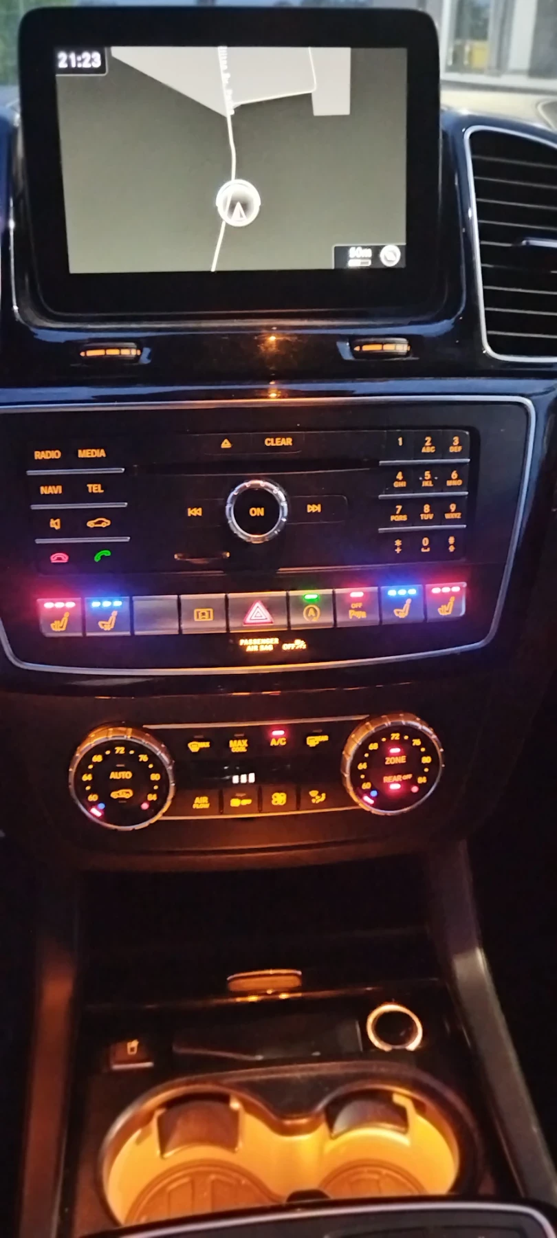 Mercedes-Benz GLS 63 AMG, снимка 11 - Автомобили и джипове - 55224356